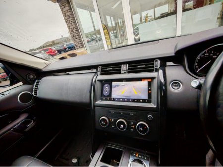 2019 Land Rover Discovery - thumbnail 8