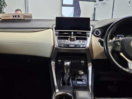 2018 Lexus NX 300 h - thumbnail 12