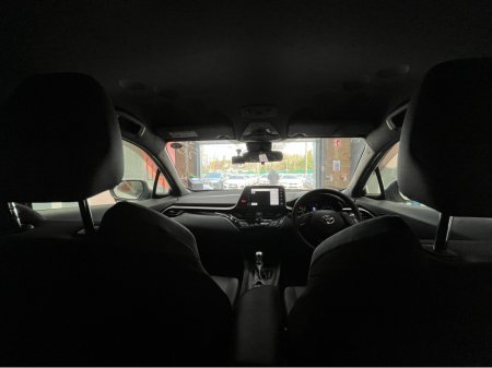 2020 Toyota C-HR - thumbnail 13