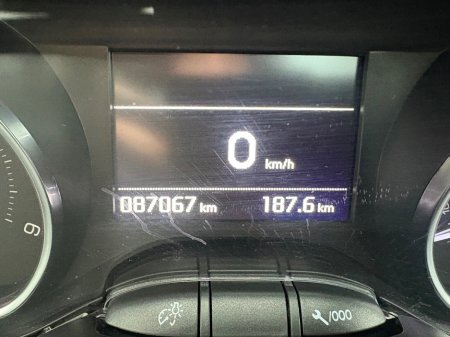 2017 Peugeot 208 - thumbnail 12