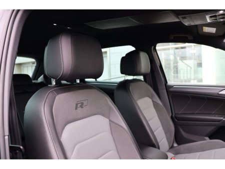 2017 Volkswagen Tiguan - thumbnail 10