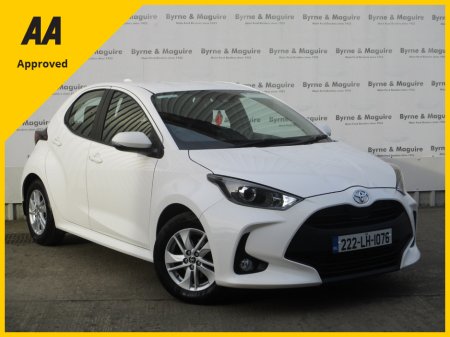 2022 Toyota Yaris 1.0 LUNA ONLY 23000 KMS, ALLOYS, BLUETOOTH, REVERSE CAMERA AND MORE,  FULLY SERVICED WITH 12 MONTHS WARRANTY AND 12 MONTHS AA COVER !! €21,950