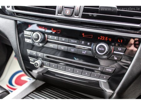 2015 BMW X5 xDrive30d M Sport €32,995 thumbnail