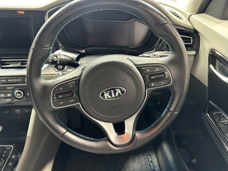 2020 Kia Niro - thumbnail 12
