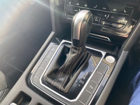 2023 Volkswagen Arteon 2.0TDI AUTO 150HP R LINE €39,950 thumbnail