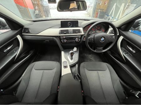 2016 BMW 3 Series - thumbnail 19