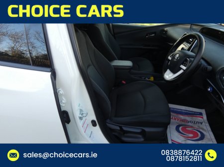 2016 Toyota Prius - thumbnail 7