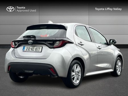2021 Toyota Yaris - thumbnail 2