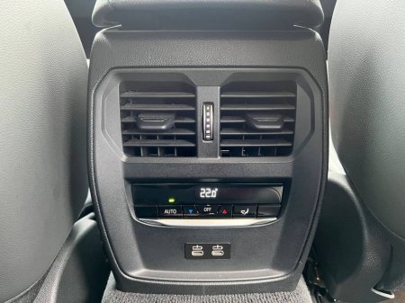 2021 BMW 3 Series - thumbnail 12