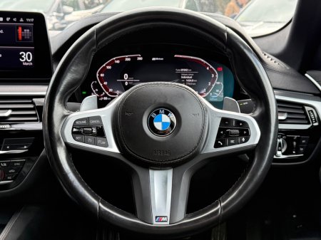 2022 BMW 5 Series - thumbnail 25