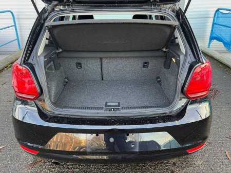 2017 Volkswagen Polo HIGHLINE R-LINE PACK 1.2 TSI // HEATED SEATS // REVERSE CAMERA // ADAPTIVE CRUISE CONTROL €14,900 thumbnail