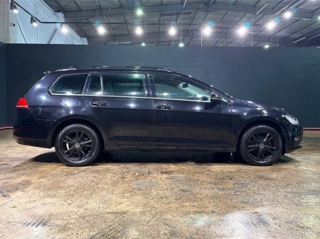 2016 Volkswagen Golf - thumbnail 2