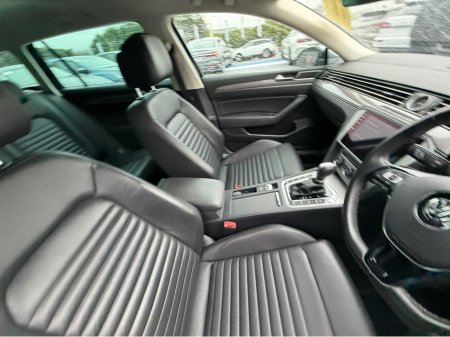 2020 Volkswagen Passat - thumbnail 15