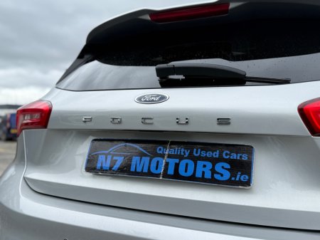 2021 Ford Focus - thumbnail 13