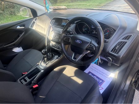 2015 Ford Focus - thumbnail 6