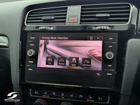 2018 Volkswagen Golf (181) GTI 2.0 TSI DSG AUTO €21,995 thumbnail