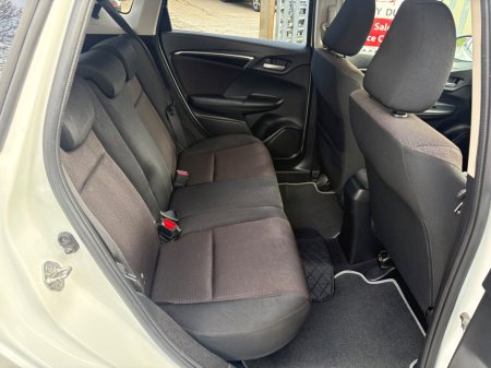 2015 Honda Fit - thumbnail 11