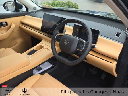 2026 Leapmotor C10 Design 69.9kwh Demo (Price includes €1,000 Scrappage Allowance) €37,950 thumbnail