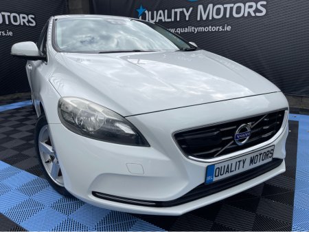 2015 Volvo V40 2015 VOLVO V40 (S30) €12,495