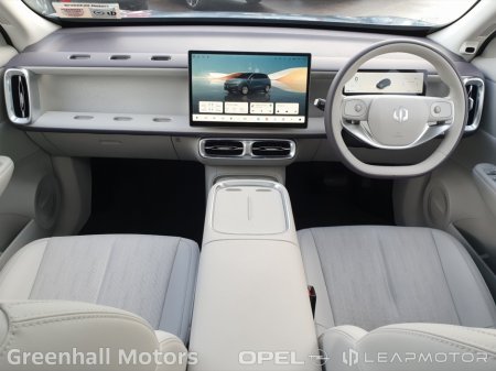 2026 Leapmotor B10 B10 Design €32,500 thumbnail