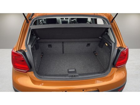 2016 Volkswagen Polo 1.2 TSI 5DR 90HP Crosspolo €12,900 thumbnail