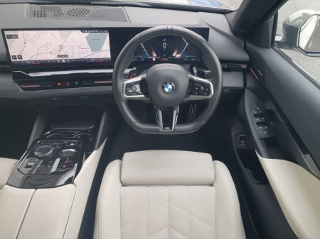 2024 BMW 5 Series - thumbnail 5