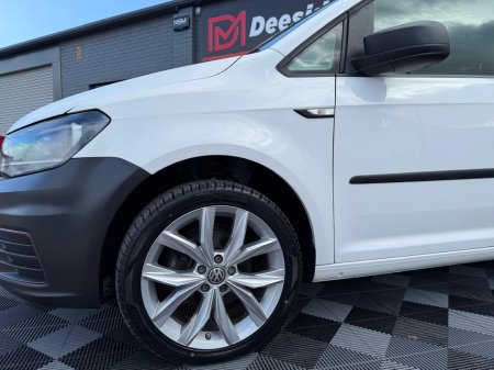 2020 Volkswagen Caddy - thumbnail 3