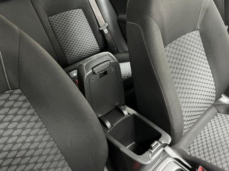 2017 Vauxhall Astra - thumbnail 34