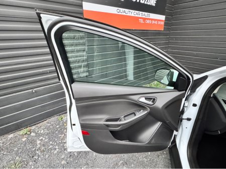 2018 Ford Focus STYLE 1.5 TD 5DR €6,995 thumbnail