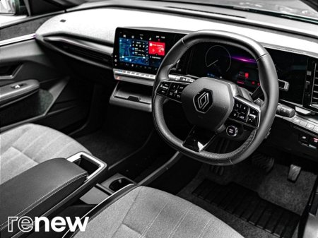 2025 Renault Megane E-Tech TECHNO 60 KWH GSR2 €31,490 thumbnail