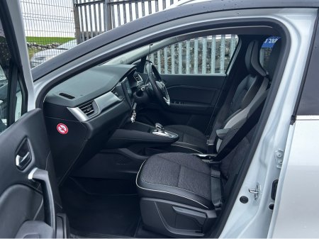 2021 Renault Captur TCE Automatic 1.2 €20,995 thumbnail