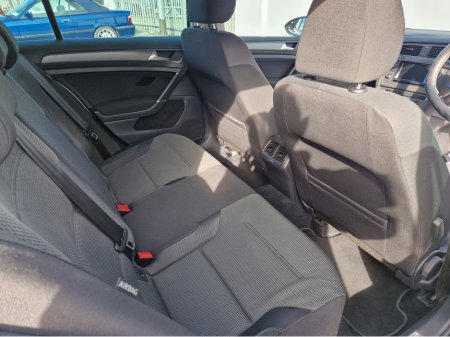 2013 Volkswagen Golf - thumbnail 16