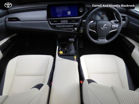 2023 Lexus ES 300 H Hybrid Dynamic €44,950 thumbnail