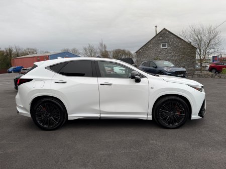 2023 Lexus NX 450 h+ - thumbnail 13