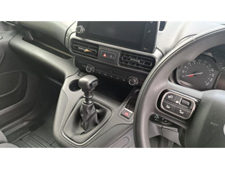 2022 Toyota Proace PR 1.5 GX SWB  **3 SEATER VAN** €16,950 thumbnail