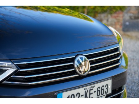 2019 Volkswagen Passat - thumbnail 14