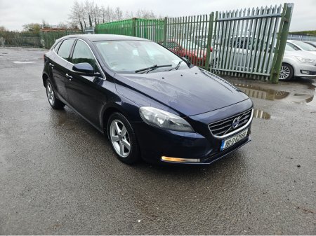 2016 Volvo V40 2.0 D2 SE NAV 120BHP 5DR 40 SERIES