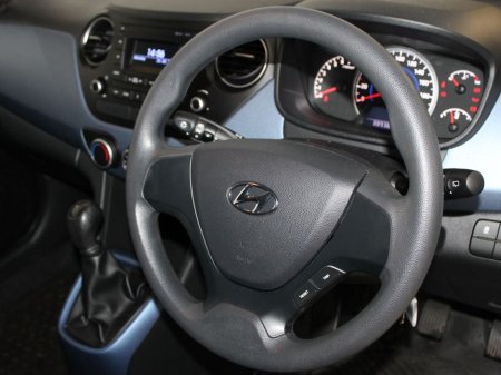 2020 Hyundai i10 - thumbnail 12