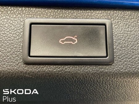 2023 Skoda Superb - thumbnail 27