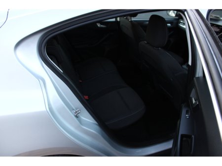 2020 Ford Focus 1.0 Ecoboost 125PS Titanium €18,950 thumbnail