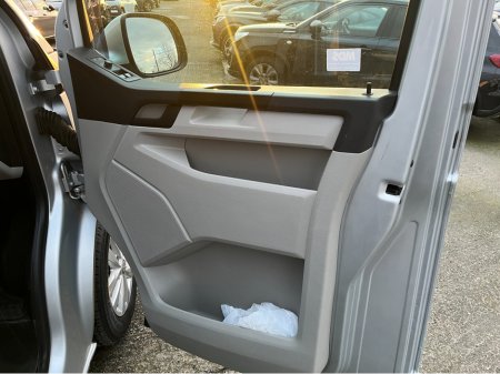 2017 Volkswagen Transporter T6 3000KG TDI 150HP //€16950 INC VAT//AIR CON//PARKING SENSORS// €13,780 thumbnail