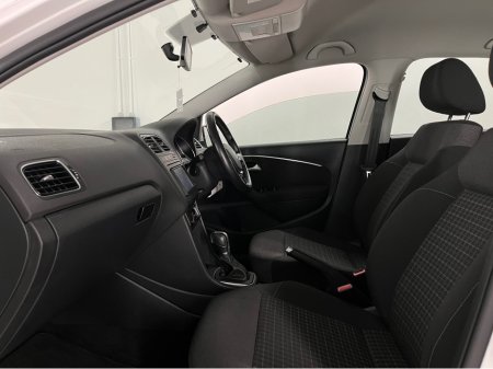 2014 Volkswagen Polo - thumbnail 21