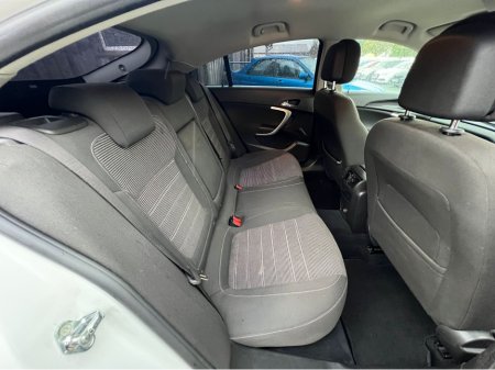 2012 Opel Insignia - thumbnail 12