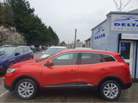 2017 Renault Kadjar DYNAMIQUE NAV 1.5 DCI 110BHP NCT 03/28 FINANCE AVAILABLE @ €49 PER WEEK TOUCH SCREEN MEDIA/ SAT NAV/ BLUETOOTH/ PARKING SENSORS/ ELECTRONIC HANDBRAKE/ HISTORY CHECKED €10,900 thumbnail