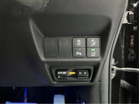 2020 Honda Stepwagon - thumbnail 12