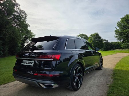2020 Audi Q7 2020 AUDI Q7 55 TFSI QUATTRO SLINE BLACK EDITION €52,000 thumbnail