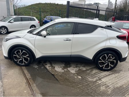 2019 Toyota C-HR - view 4