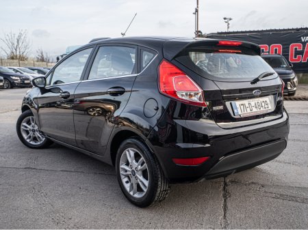 2017 Ford Fiesta - thumbnail 5