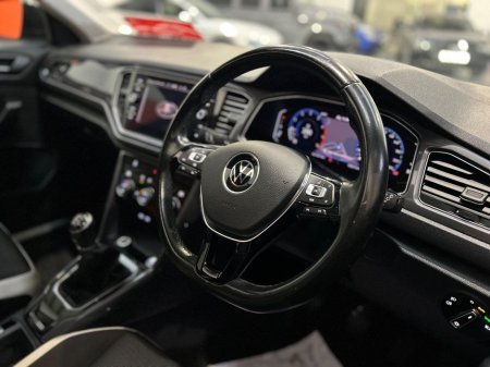 2021 Volkswagen T-Roc PANORAMIC SUNROOF Sport 1.5 TSI M6F 150HP 5DR #44 €25,960 thumbnail