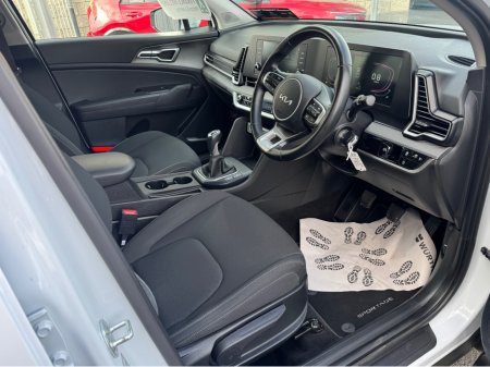 2022 Kia Sportage - thumbnail 11